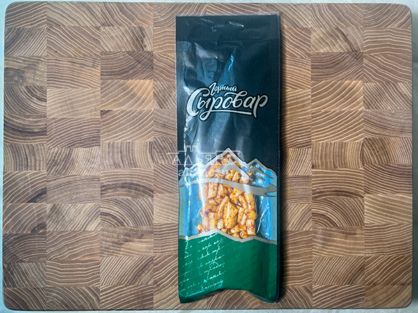 Сыр 60 гр ГОРНЫЙ СЫРОВАР (Бочонок копчёный с аджикой) в Тюмени